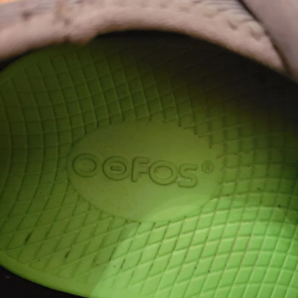 Oofos Gray Walking Sneakers OOfoam Sole 9.5 Volcanic Ash OOmg‎ Sport LS